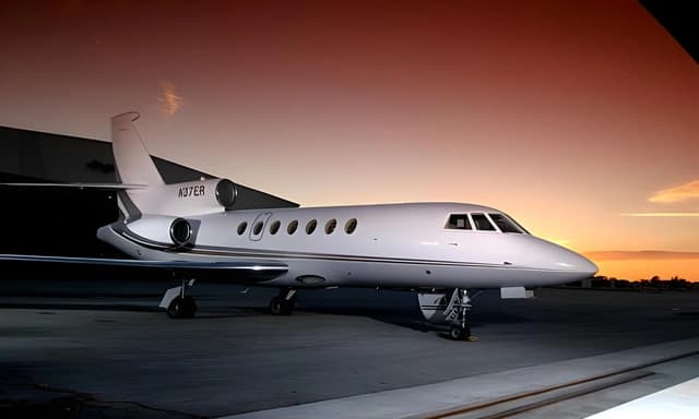 Falcon 50 N60HX