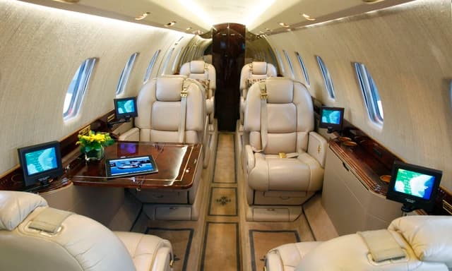 Cessna Citation X N75HS photo 2