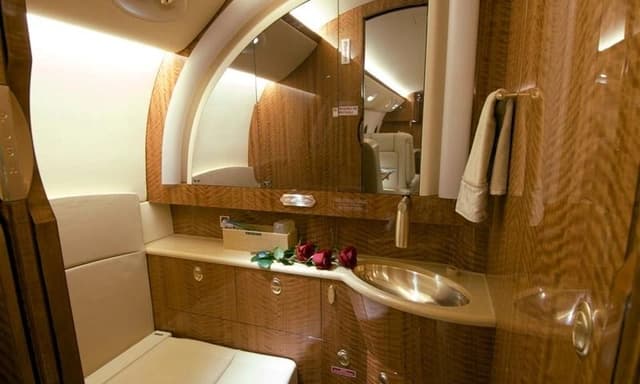 Gulfstream G150 N787BN photo 6