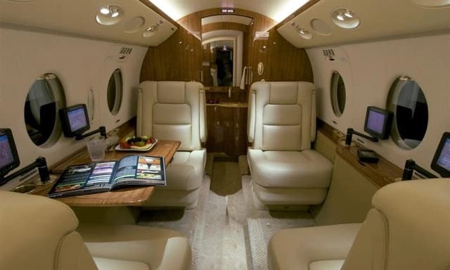 Gulfstream G150 N787BN photo 2