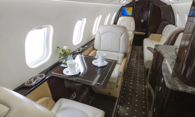Learjet 60XR N364AR photo 4