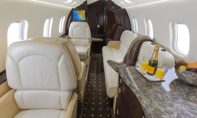 Learjet 60XR N364AR photo 5