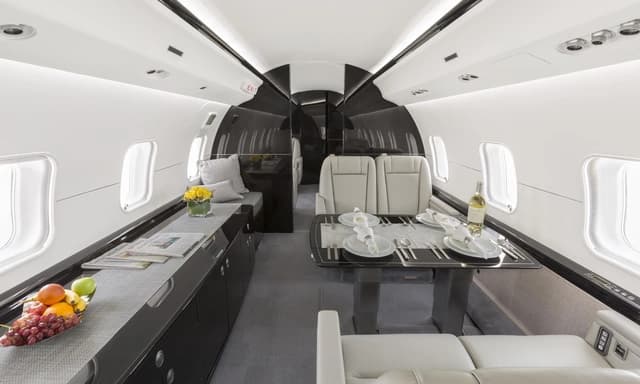 Global Express N320GX photo 5