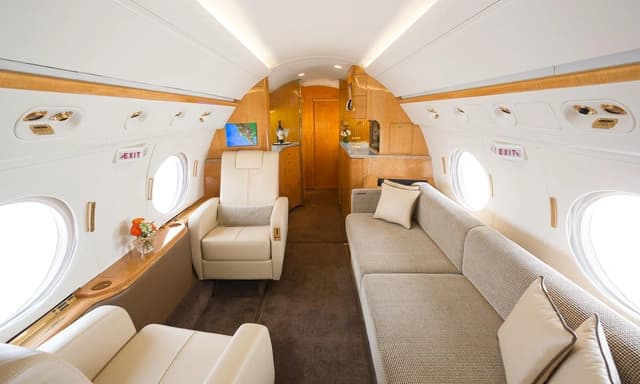 Gulfstream IV-SP N445MD photo 2