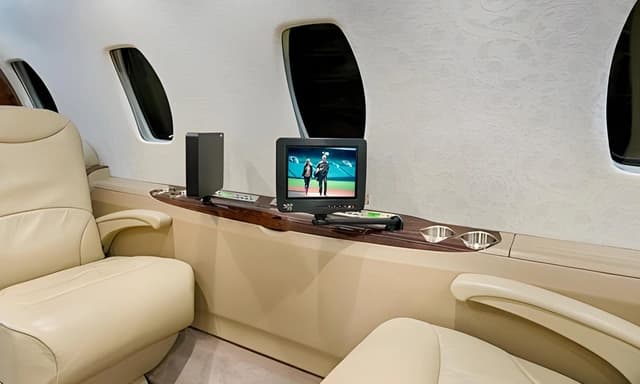 Cessna Citation XLS N777LX photo 4
