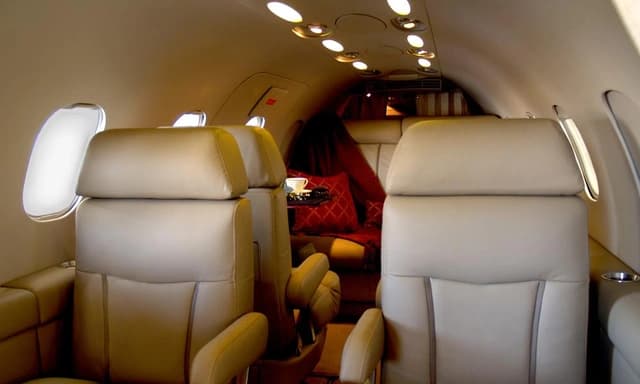Learjet 35A N453AM photo 3