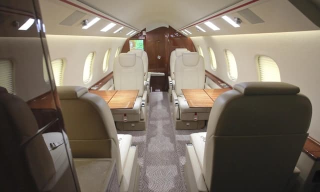 Learjet 60XR N104RJ photo 3