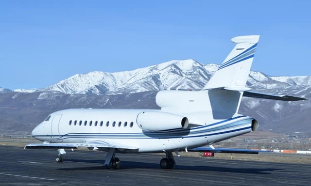 Falcon 900EX N731SR