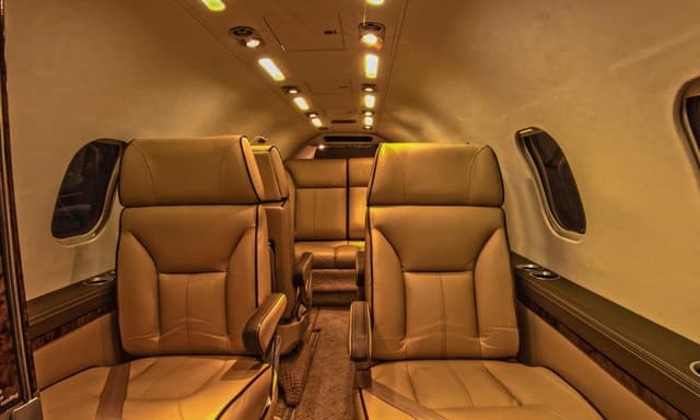 Learjet 35A N595BA photo 2