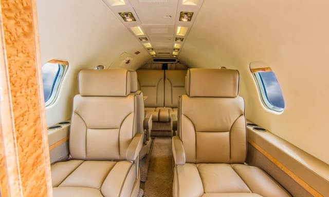 Learjet 35 N244RG photo 2