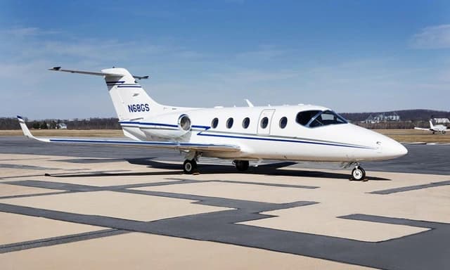 Hawker 400XP N68GS