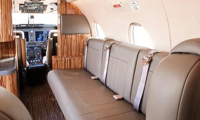 Hawker 400XP N68GS photo 3