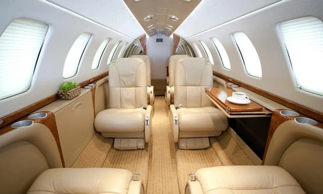 Cessna Citation CJ3 N124BL photo 2