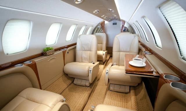 Cessna Citation CJ3 N124BL photo 3