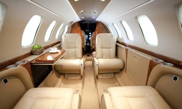 Cessna Citation CJ3 N124BL photo 4