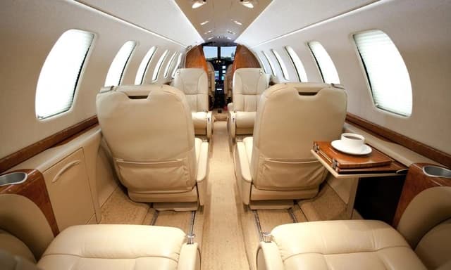 Cessna Citation CJ3 N124BL photo 5