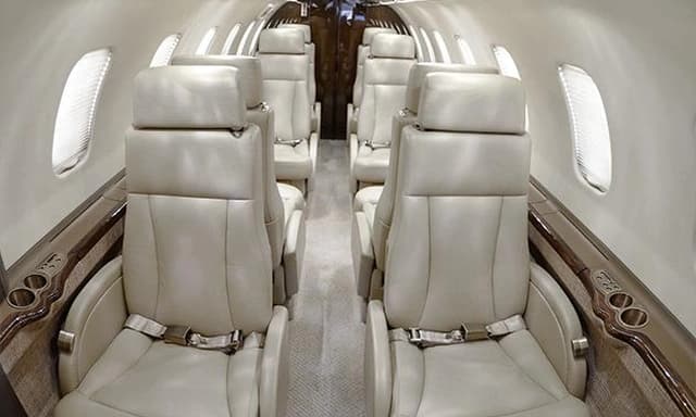 Learjet 45 N979DR photo 2