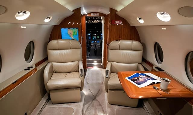 Gulfstream G200 N127EB photo 5