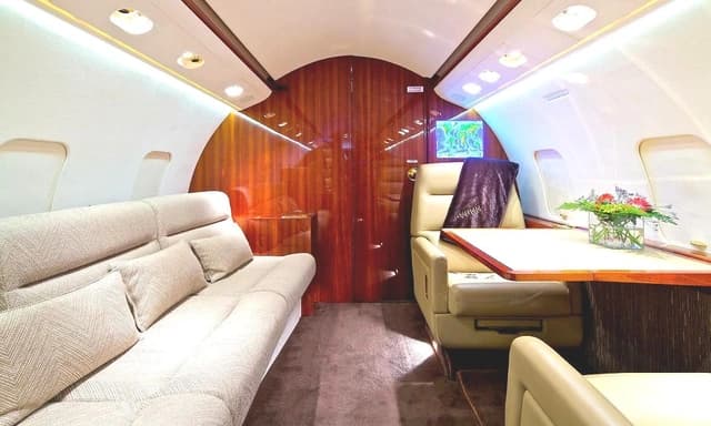 Challenger 601 N600GA photo 3