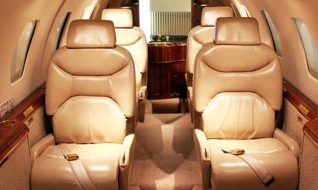 Cessna Citation VII N77SF photo 2