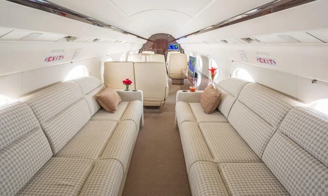 Gulfstream IV N254CA photo 3