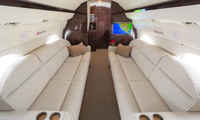 Gulfstream IV N254CA photo 6