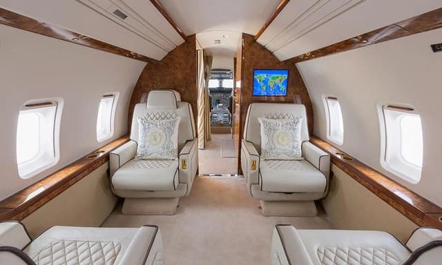 Challenger 601-3A N855MM photo 2
