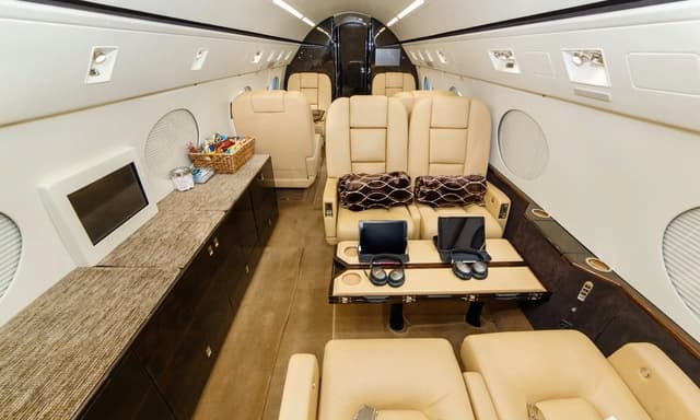 Gulfstream IV-SP N50LK photo 2