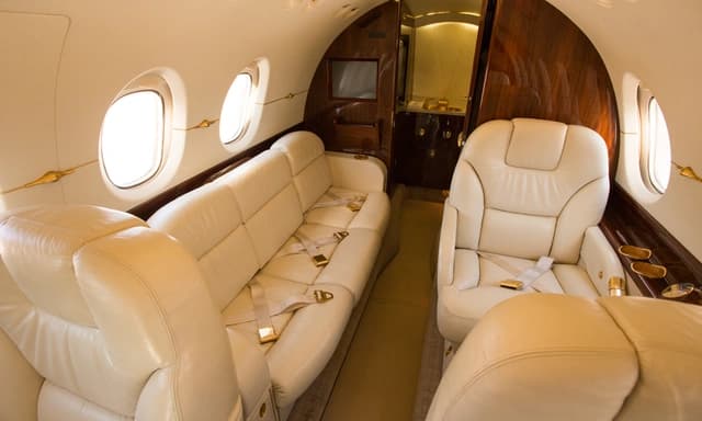 Hawker 800XP N886DL photo 3