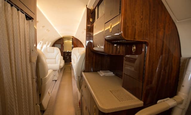 Hawker 800XP N886DL photo 5