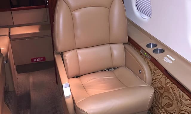 Learjet 60 N448GL photo 5