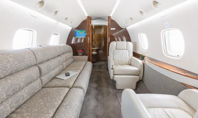 Embraer Legacy 600 N900EM photo 6