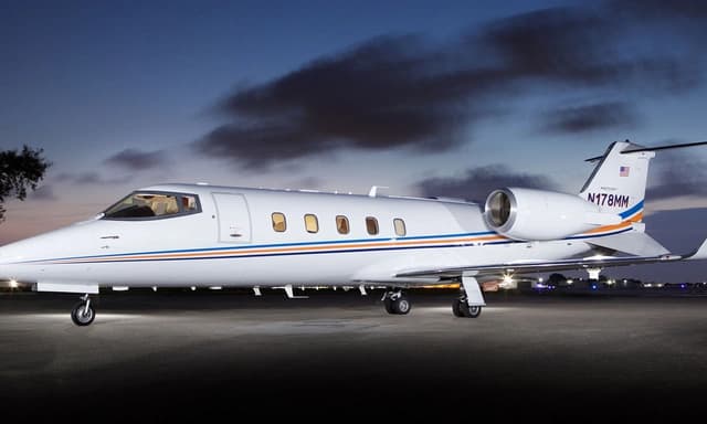 Learjet 60 N178MM