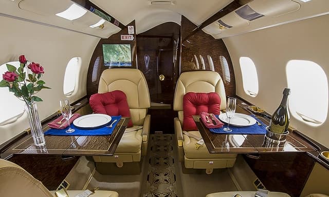 Learjet 60XR N358JA photo 2