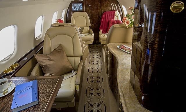 Learjet 60XR N358JA photo 4