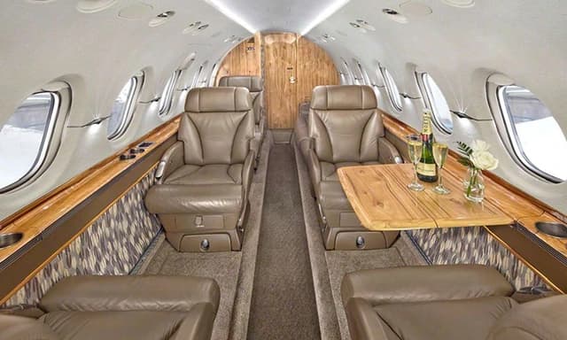 Hawker 850XP N762DD