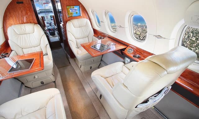 Hawker 800XP N684DK photo 3