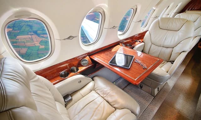 Hawker 800XP N684DK photo 4