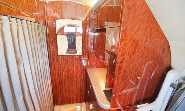 Hawker 800XP N684DK photo 6