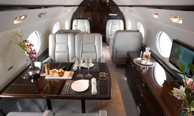 Gulfstream G450 N899FS photo 3