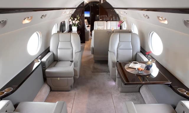Gulfstream G450 N899FS photo 5