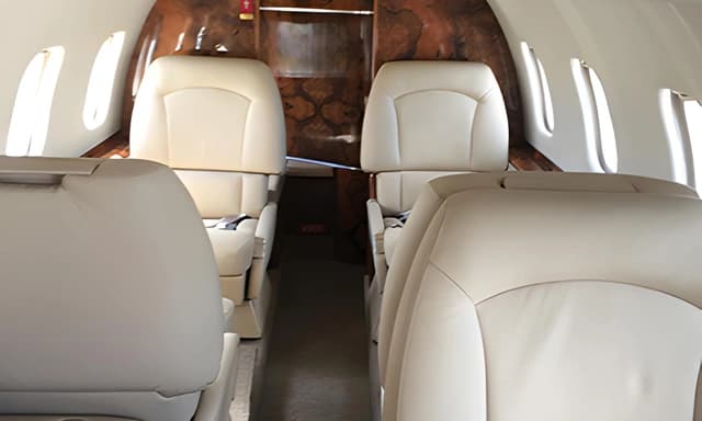 Learjet 60 N317MM photo 5