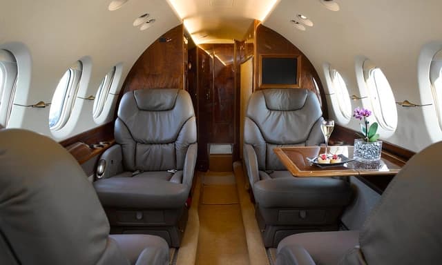 Hawker 800XP N42JJ photo 5