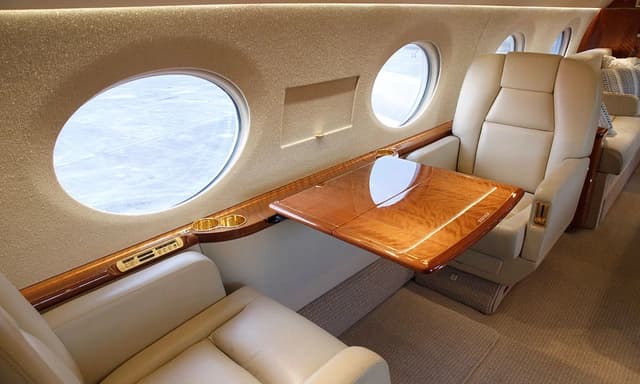 Gulfstream G550 N269WR photo 5