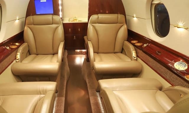 Hawker 800XP N84UP photo 3