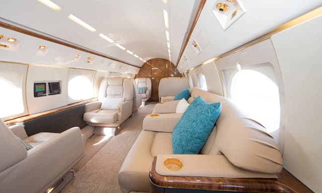 Gulfstream IV-SP N889CG photo 4