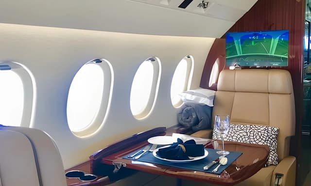 Falcon 900EX N70FK photo 4