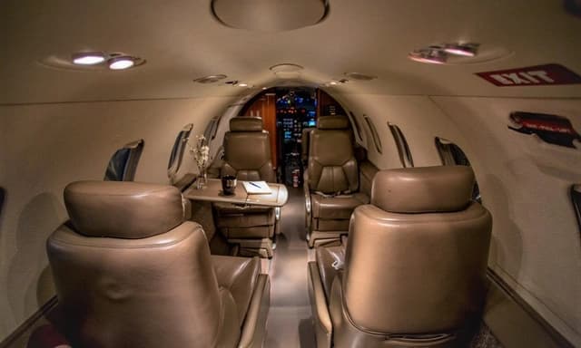 Learjet 31A N1932K photo 2