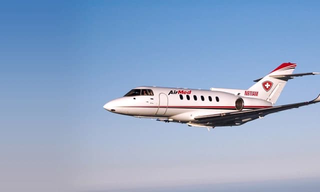 Hawker 800 N811AM