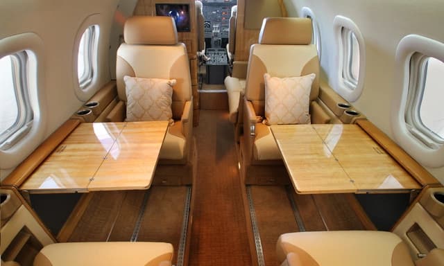 Learjet 55C N559RA photo 5